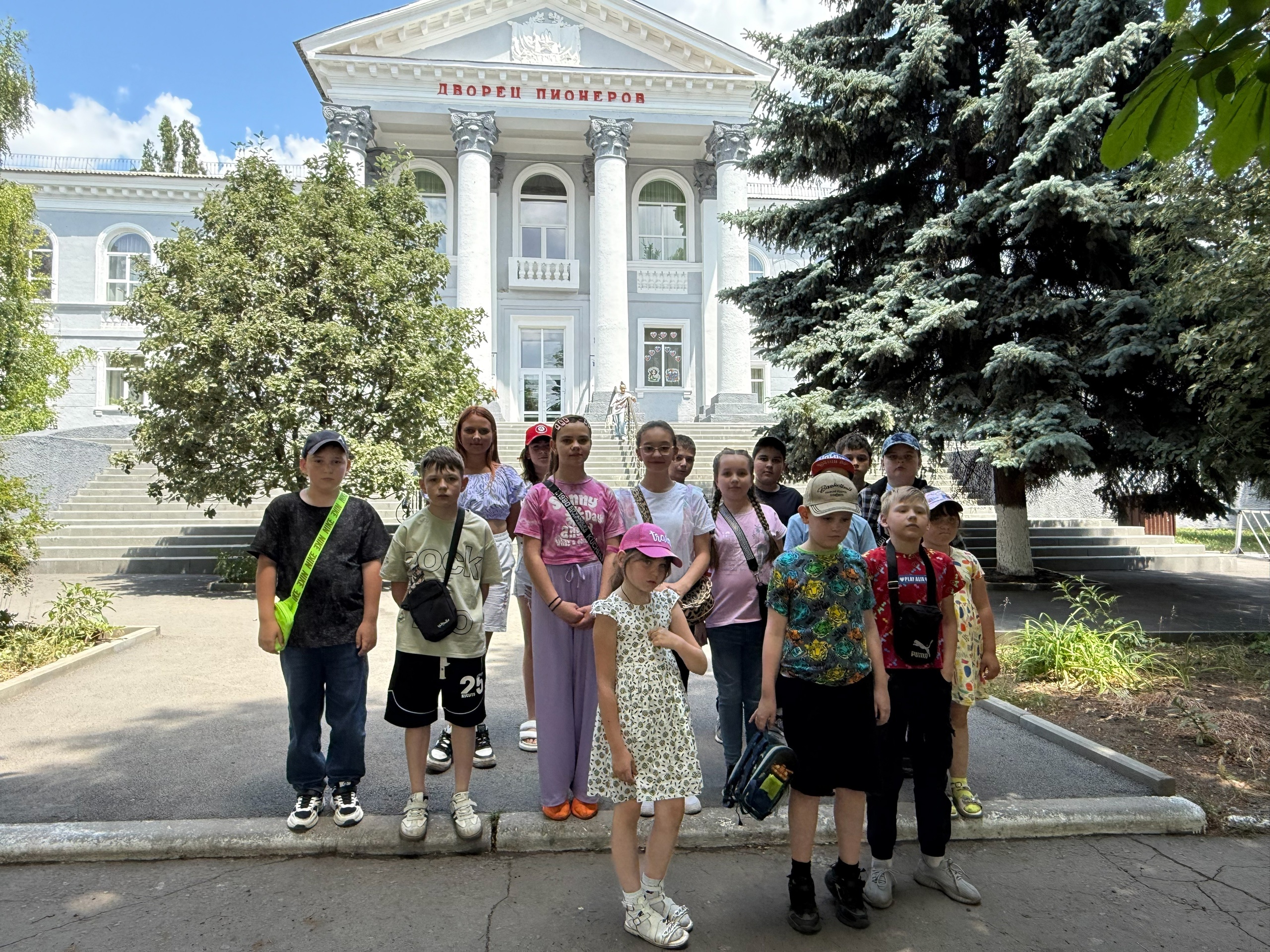 «День чудес и добрых дел» в пришкольном лагере «Солнышко».